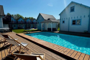 Comfortable holiday houses near the sea, Rewal